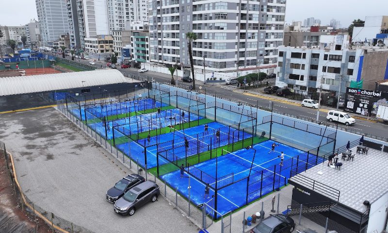 Canchas de pádel en Más+ Padel Perú
